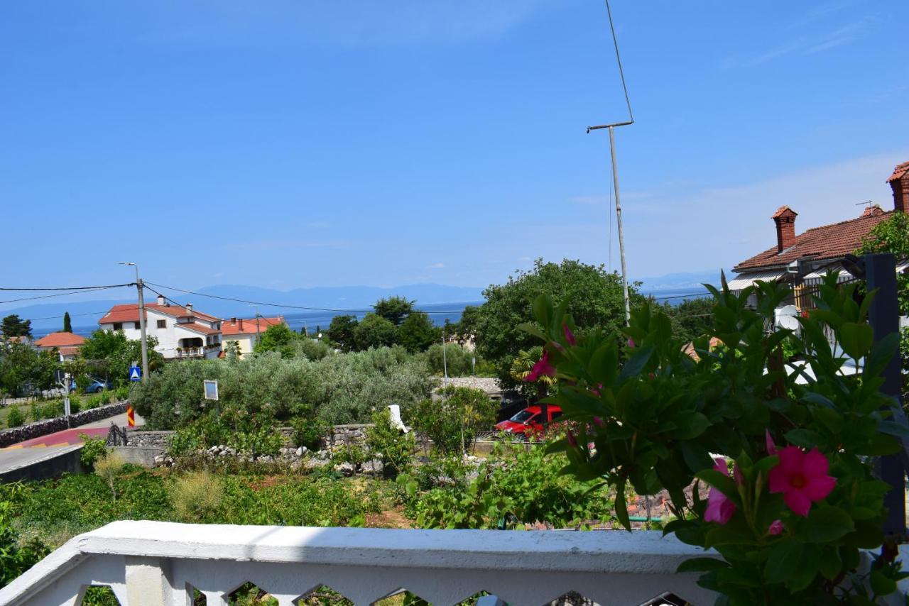 Guest House Tom Малинска Экстерьер фото